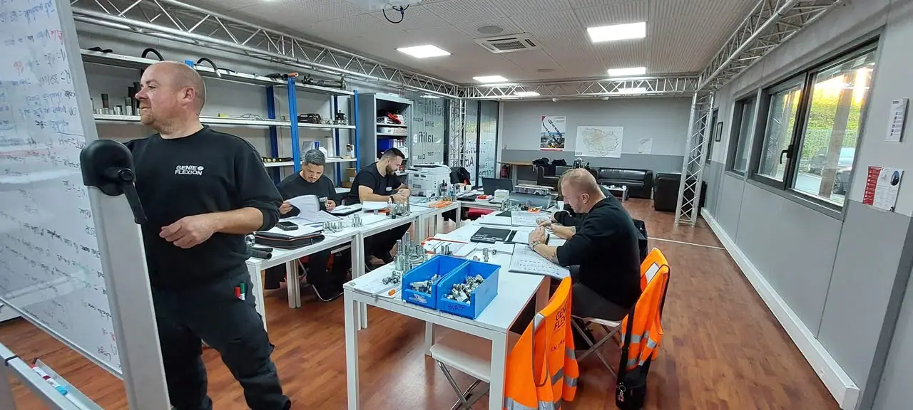 Session de formation de techniciens Genie Flexion